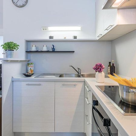 Amazing Apartment In Medulin With Wifi Luaran gambar