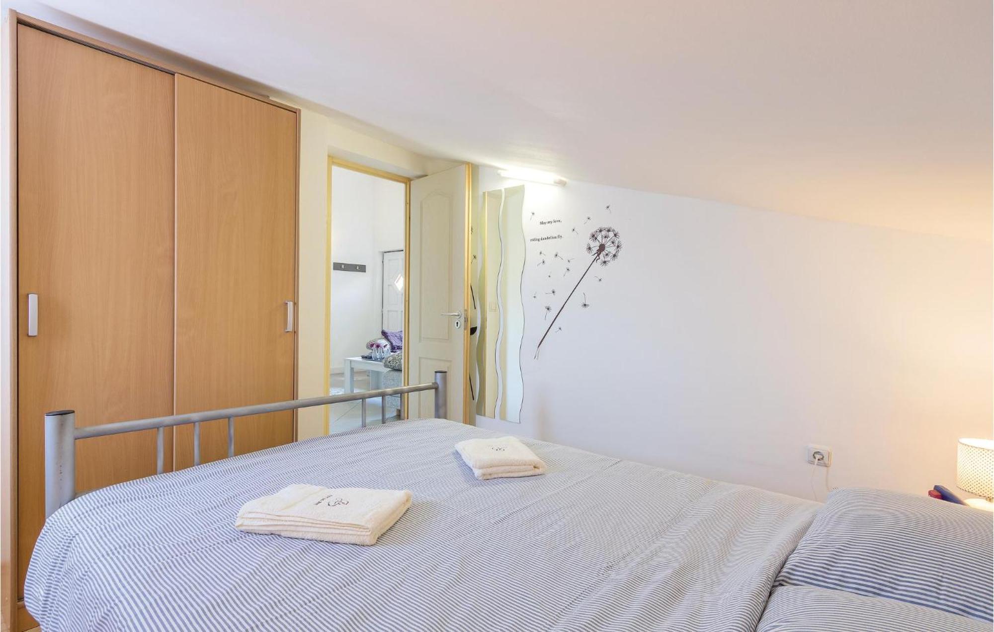 Amazing Apartment In Medulin With Wifi Luaran gambar